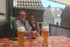 Mit Bier und Freunden... / Enjoying beer and Friends...