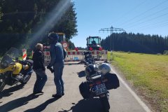 Unerwartete Straßensperrung bei Schönwald, bedeutet 25km Umweg. /
Unexpected road closure close to Schönwald, means 25km detour.