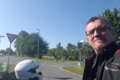 Erste Zigarettenpause nach 1 Stunde, noch in Deutschland.
First Stop vor allem smoke, still in Germany.