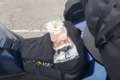 Ein Zwischensnack.../A Snack in between....
