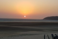 Die Sonne geht unter, am Atlantik. /Sunset at the Atlantic.