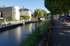 Kleine Rast in Montargis. / Short stop in Montargis.