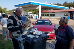 Nach der Autobahn.
After the Highways.