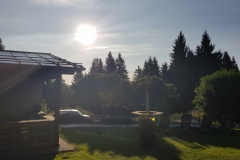 Der Morgen beginnt mit Sonne und frischen Temperaturen.
The morning starts with sunshine and fresh temperatures.